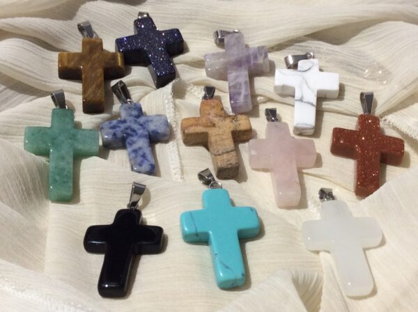 Black Agate Cross Shaped Pendant Necklace - Image 4